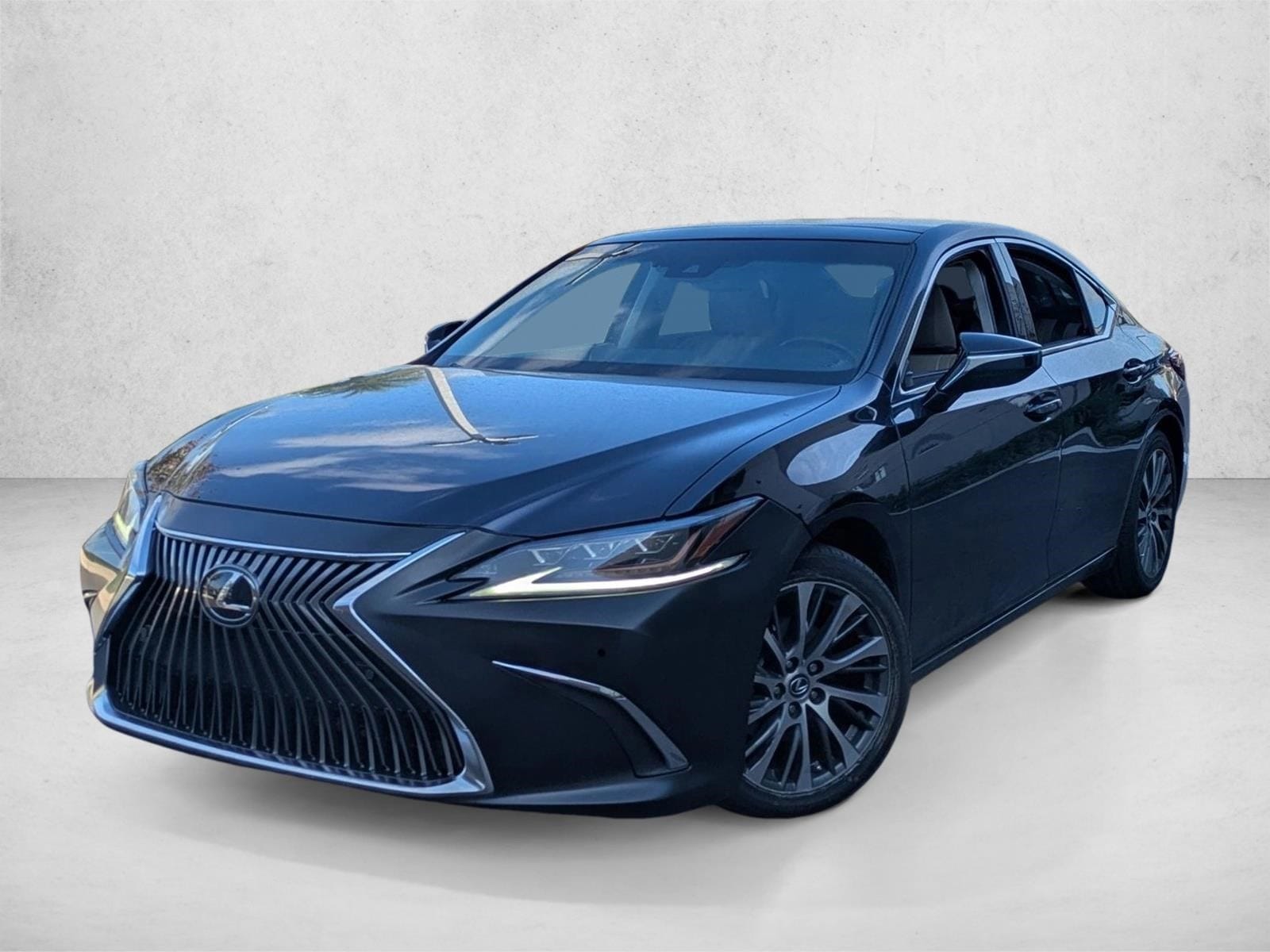 2019 Lexus ES 350's photo