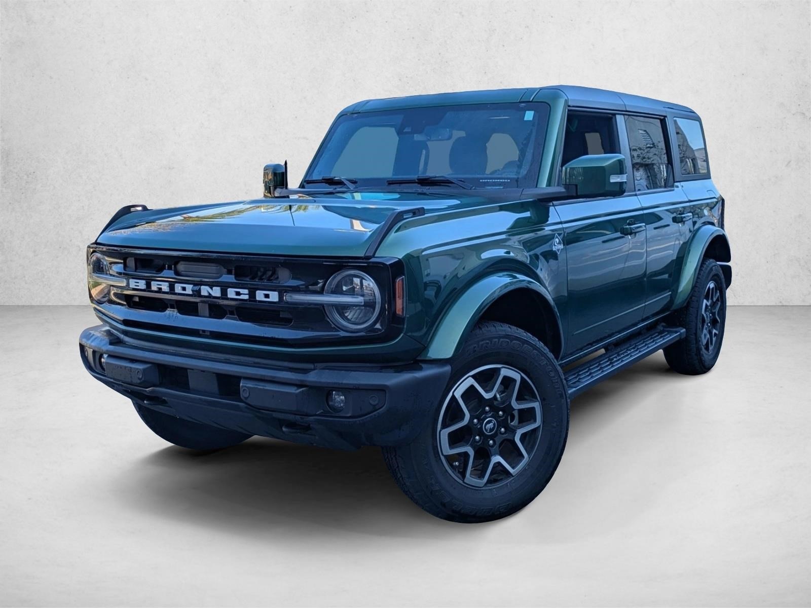 2024 Ford Bronco 4-Door Outer Banks's photo