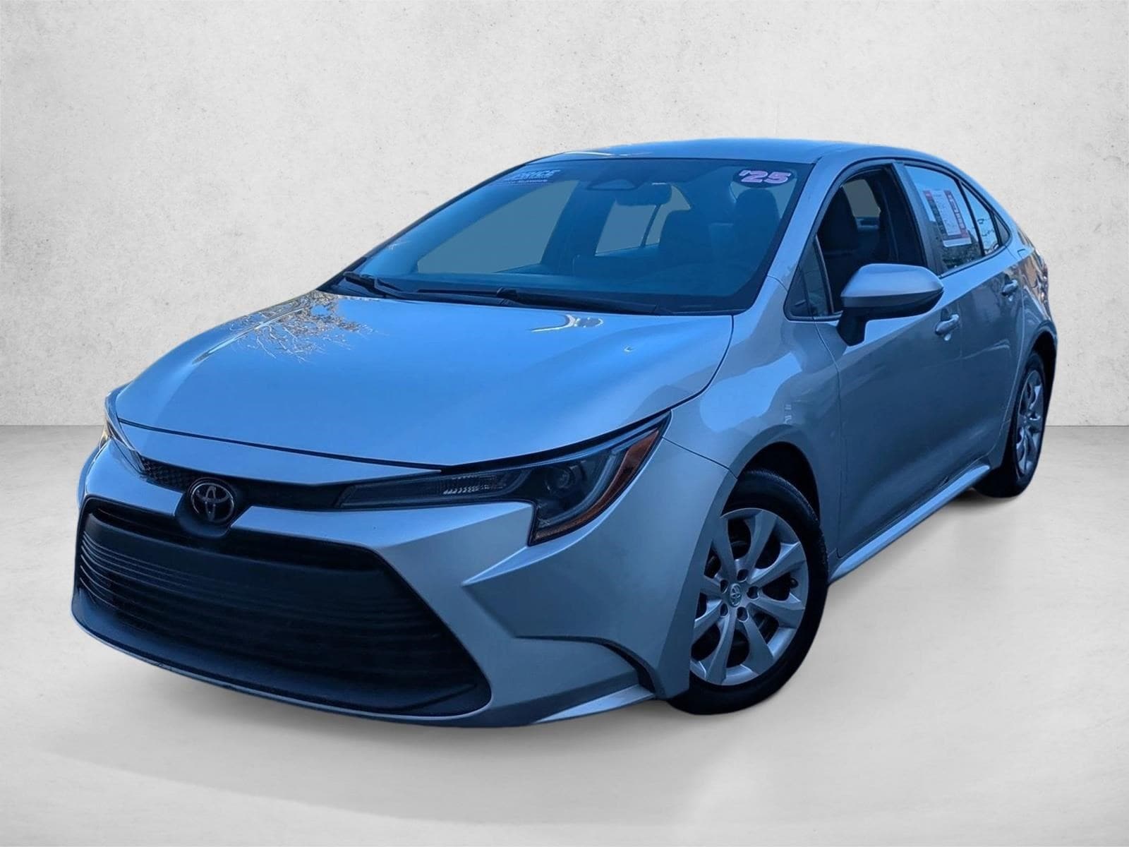 2023 Toyota Corolla LE's photo