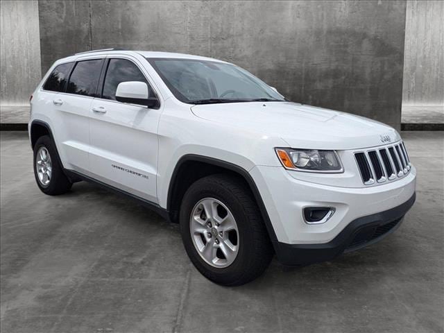 Used 2014 Jeep Grand Cherokee Laredo with VIN 1C4RJFAG5EC458089 for sale in Summit, NJ