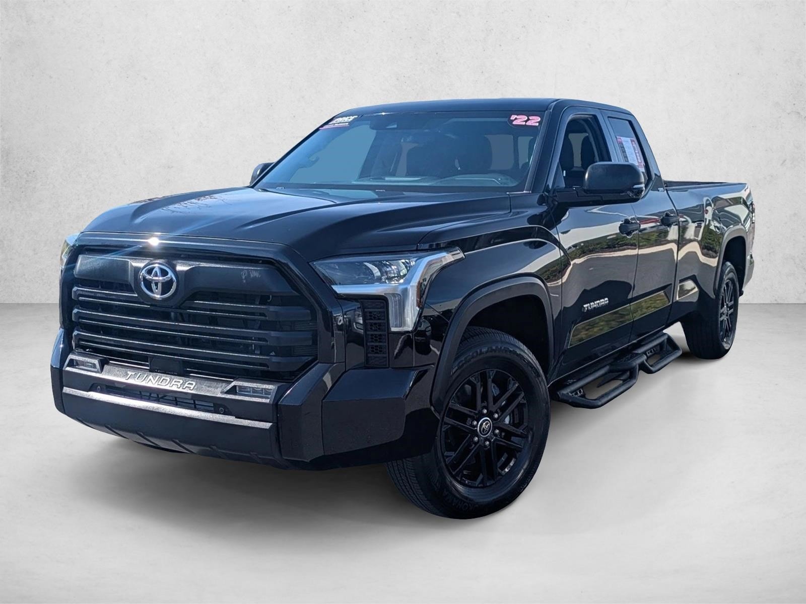 2022 Toyota Tundra SR5's photo