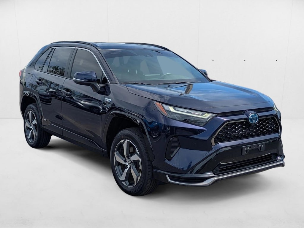 2024 Toyota RAV4 Prime SE photo 2