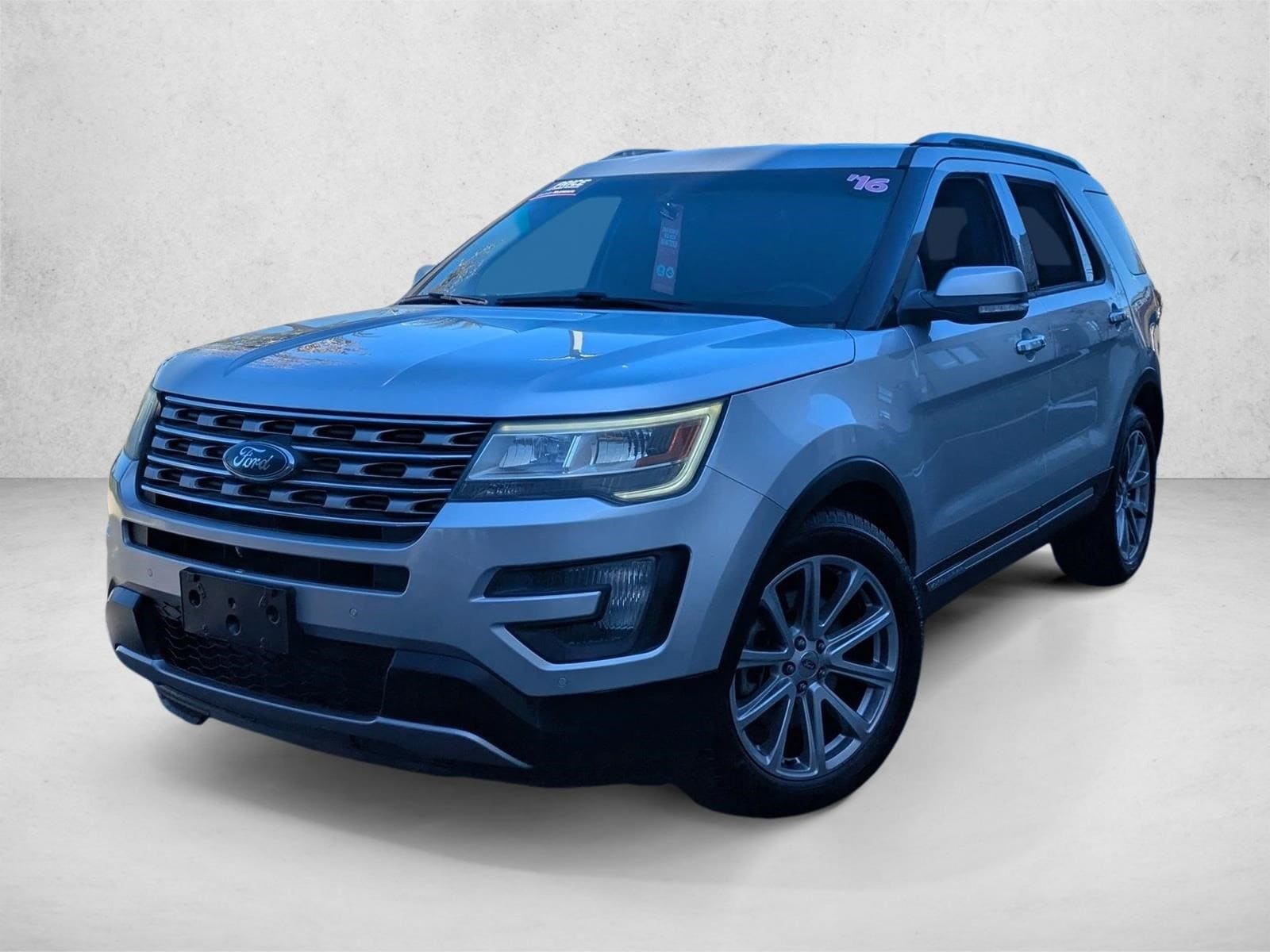 2016 Ford Explorer Limited's photo
