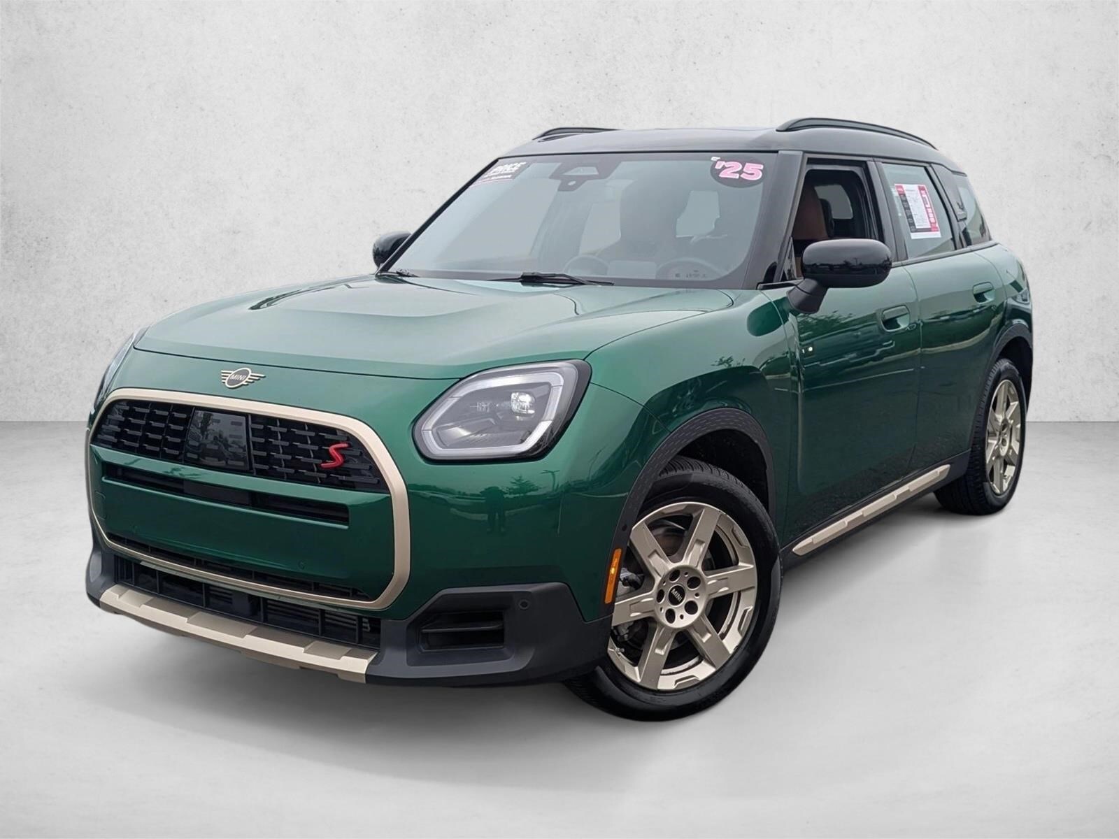 2025 MINI Countryman S's photo