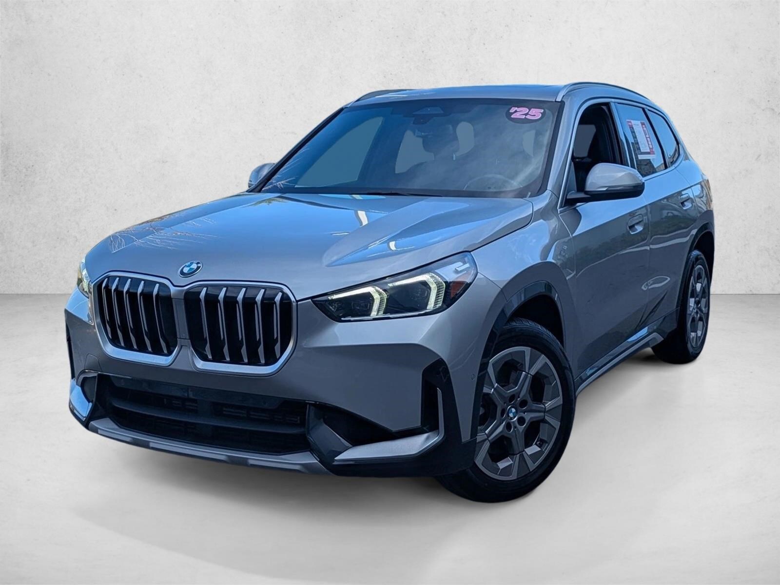 2025 BMW X1 28i