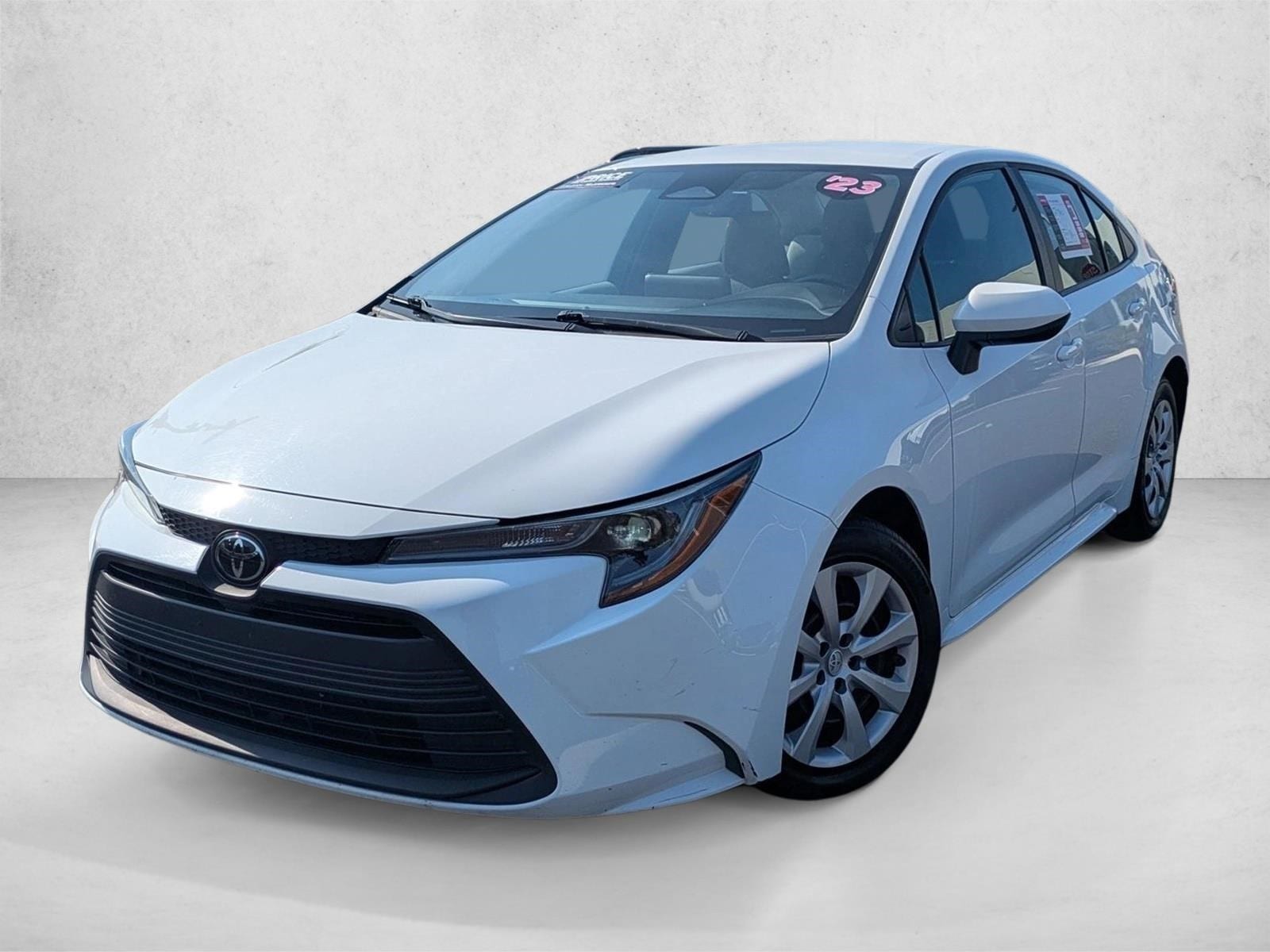 2023 Toyota Corolla LE's photo