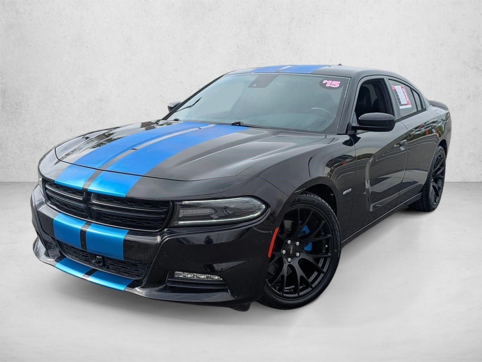 2015 Dodge Charger R/T's photo