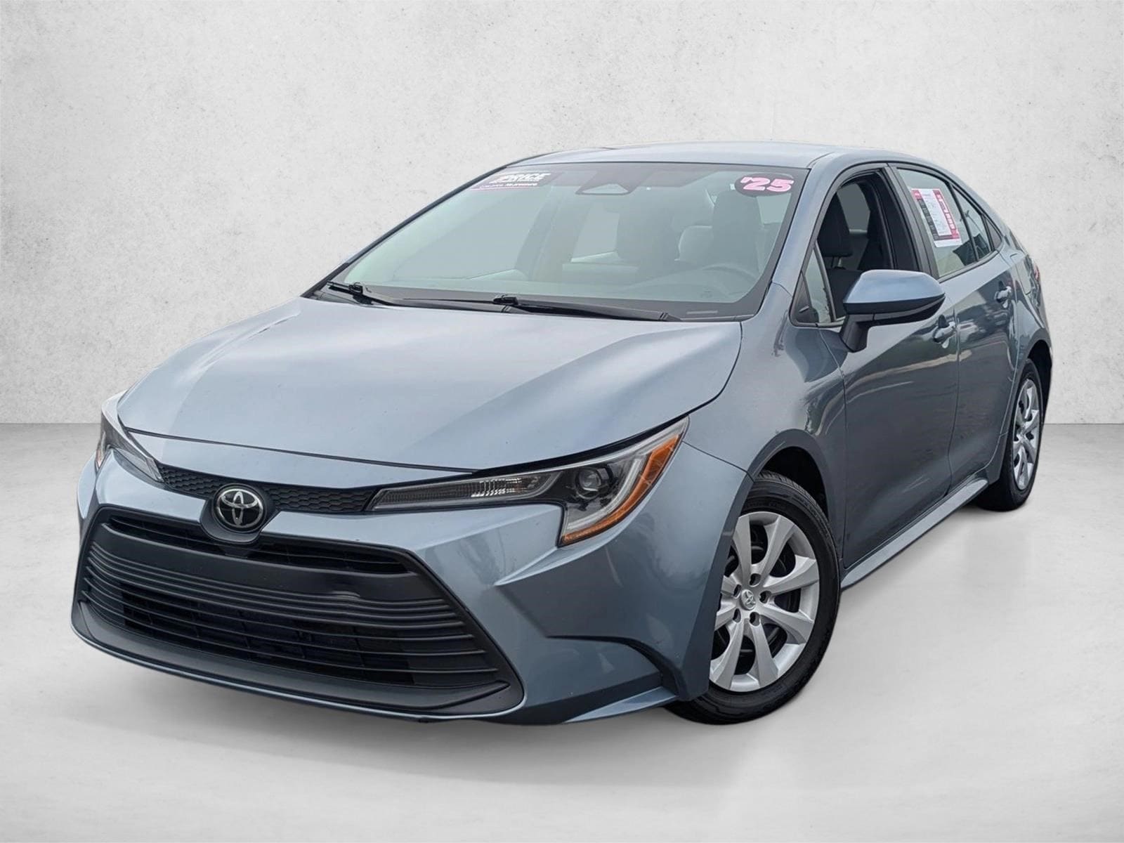 2023 Toyota Corolla LE's photo