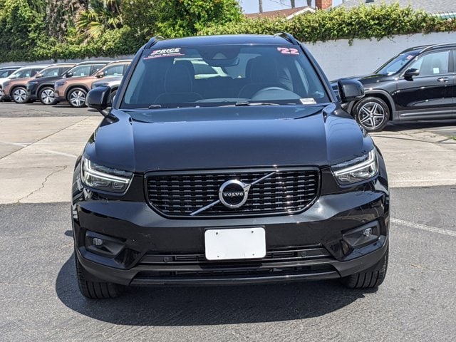 Used 2022 Volvo XC40 R-Design with VIN YV4162UM8N2708551 for sale in Valencia, CA