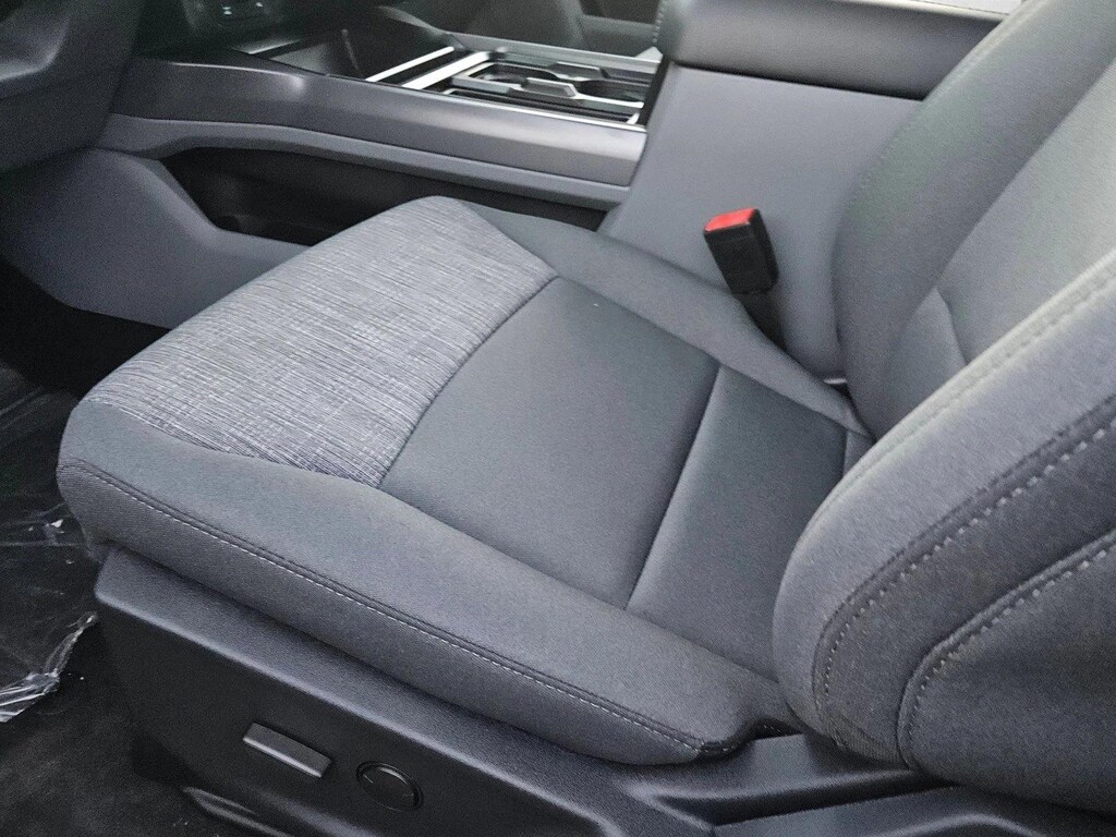 New 2026 Ford F-250 XLT Truck Crew Cab