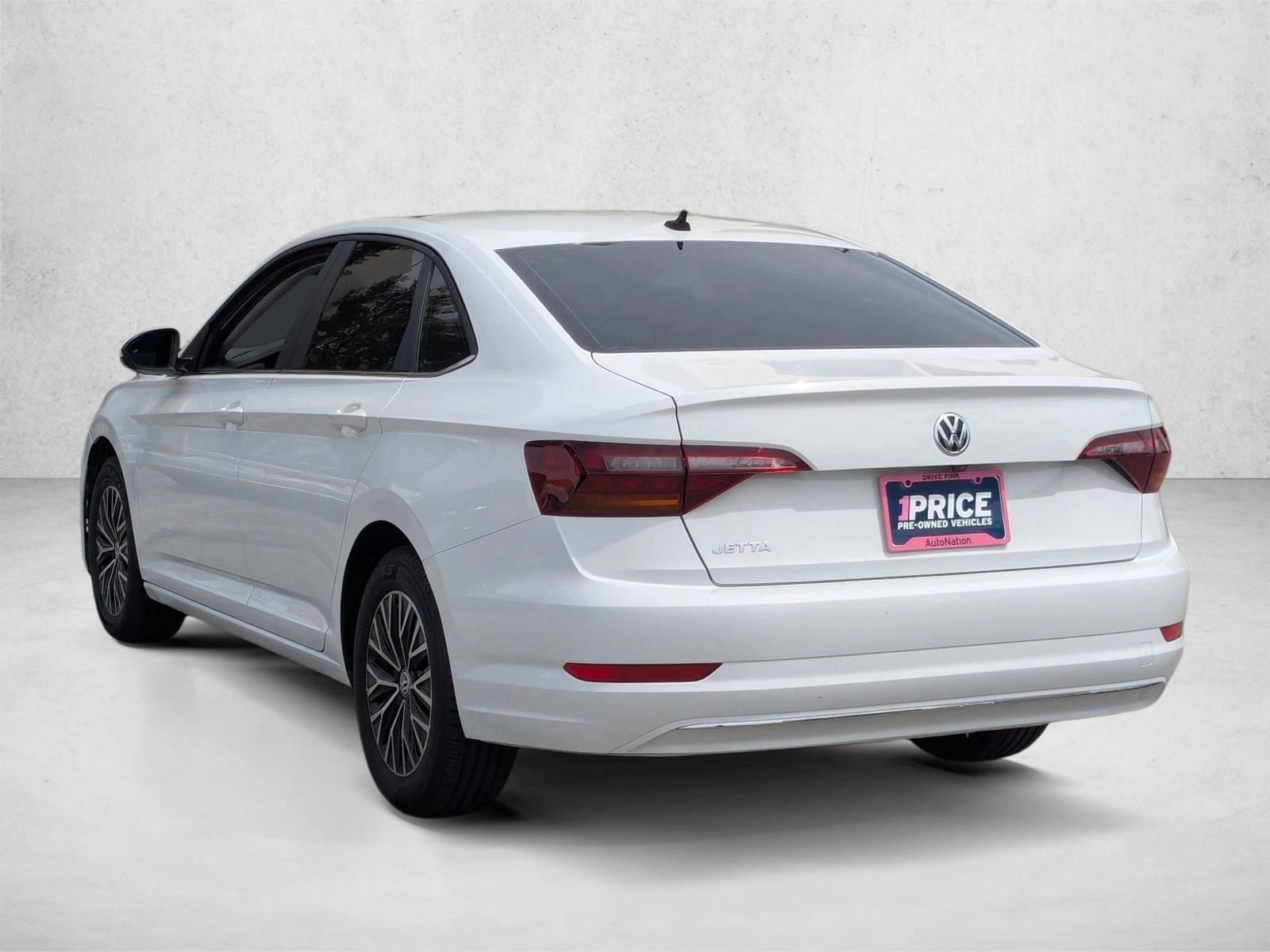 2019 Volkswagen Jetta SE photo 3