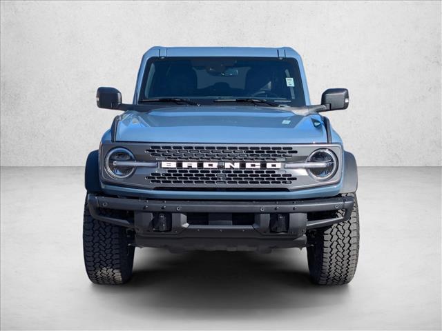 2025 Ford Bronco Badlands photo 2