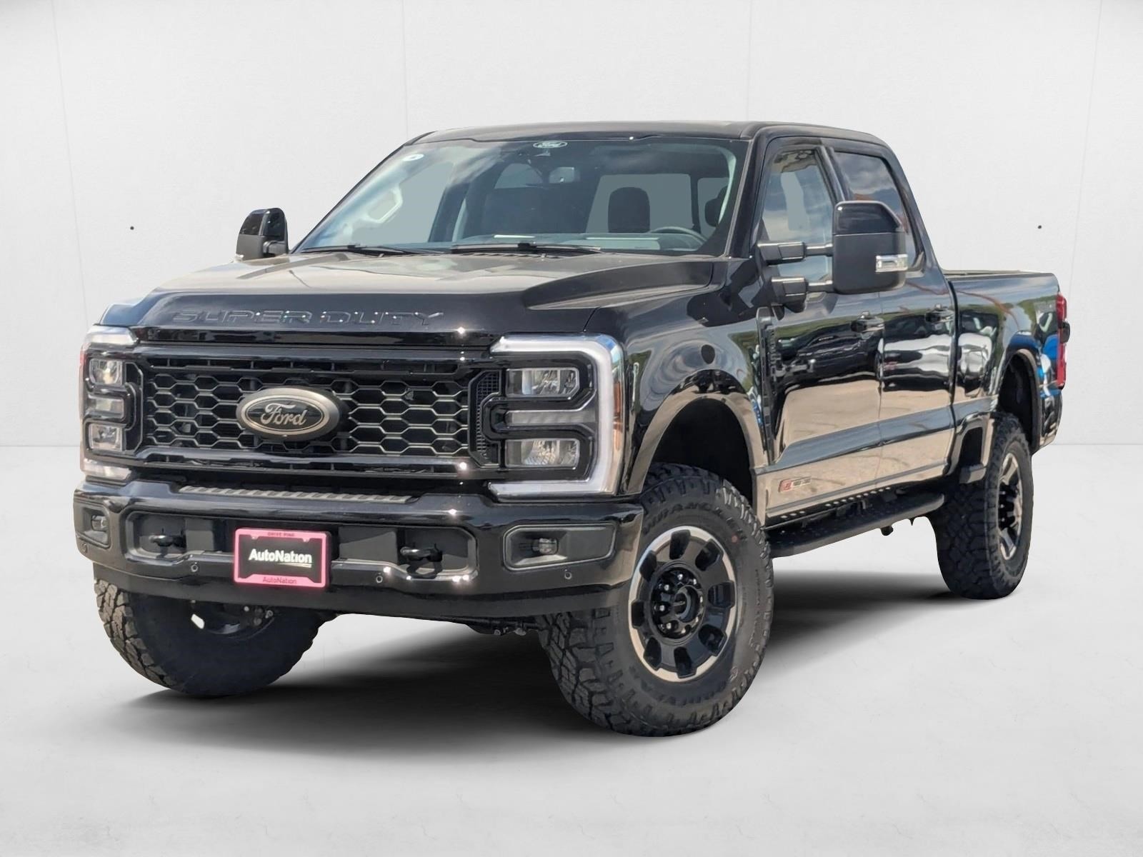 2025 Ford F-250 Super Duty Lariat's photo