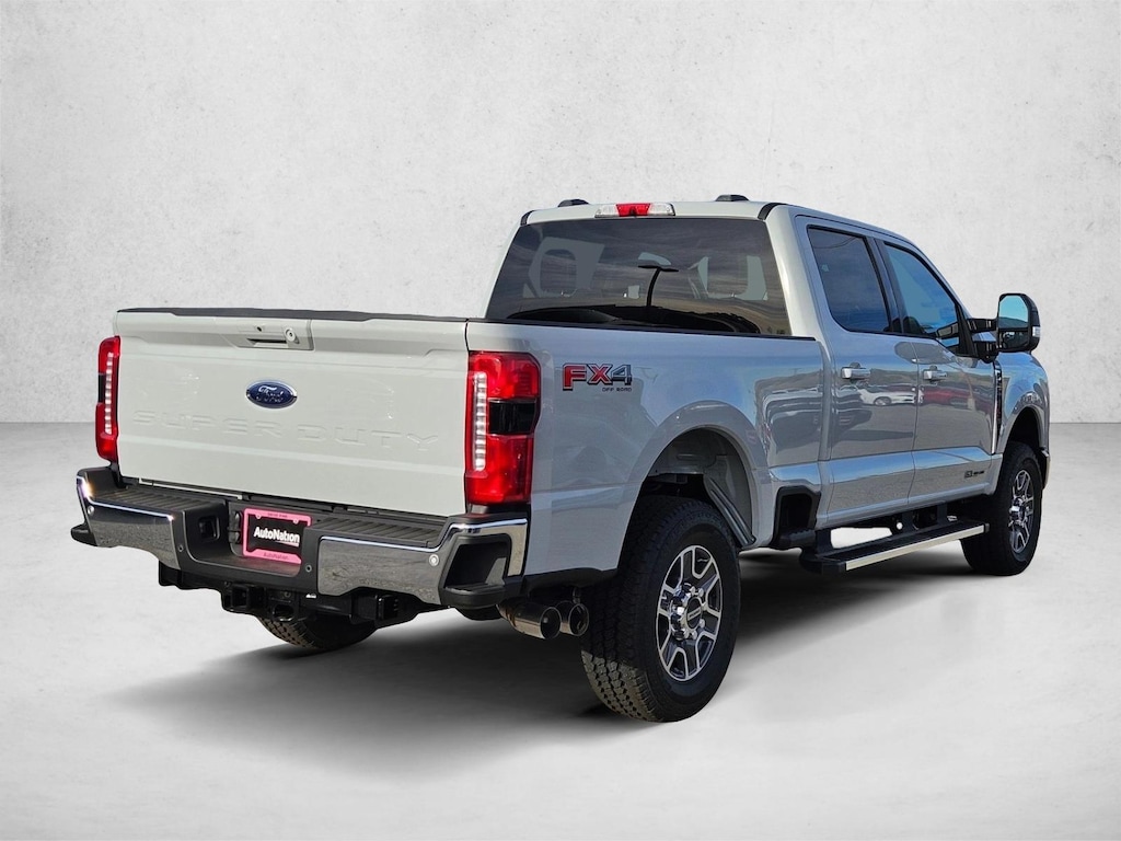New 2026 Ford F-250 LARIAT Truck Crew Cab