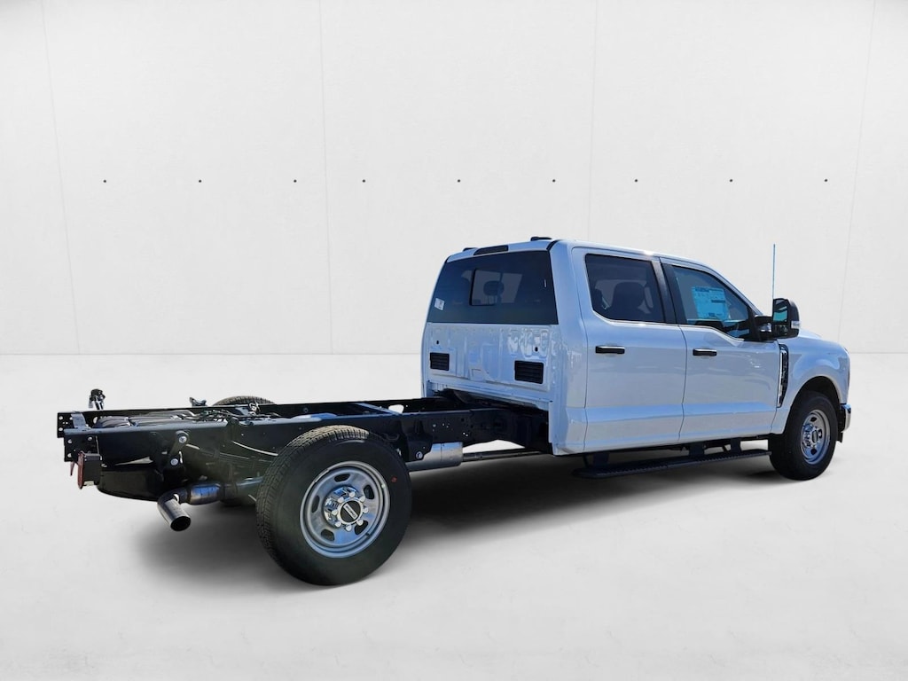 New 2026 Ford F-350 Chassis XL Truck Crew Cab