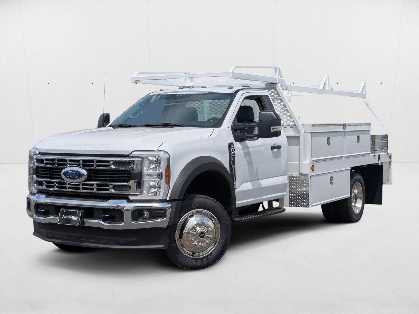 2024 Ford F-450 Super Duty Chassis Cab XL's photo