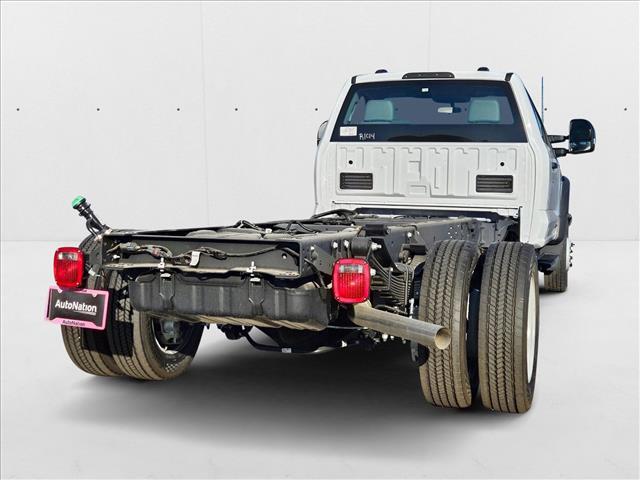 2025 Ford F-550 XL photo 2