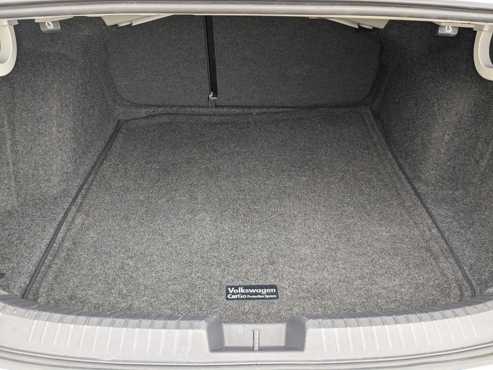 2019 Volkswagen Jetta SE photo 5