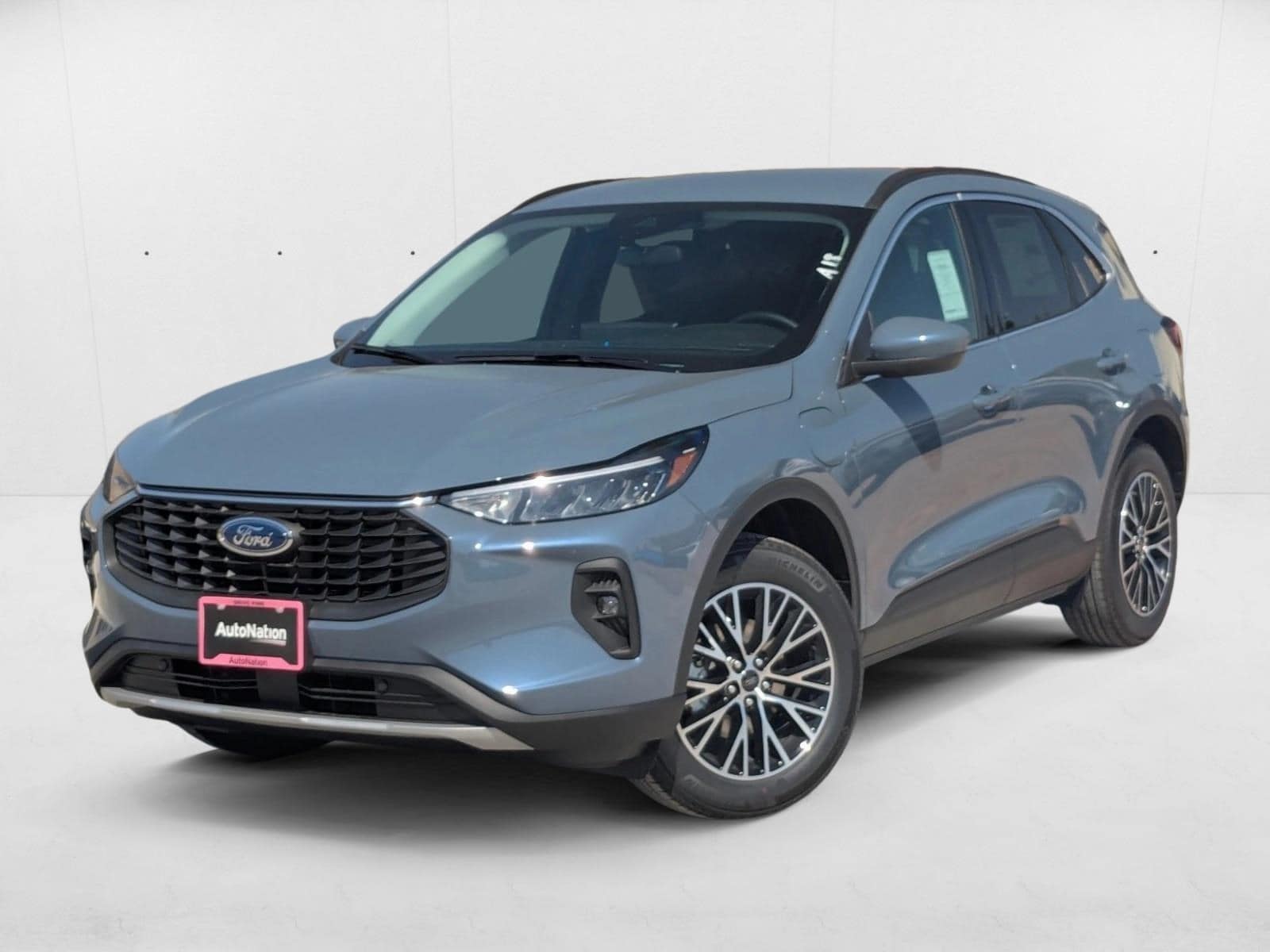 2025 Ford Escape PHEV's photo