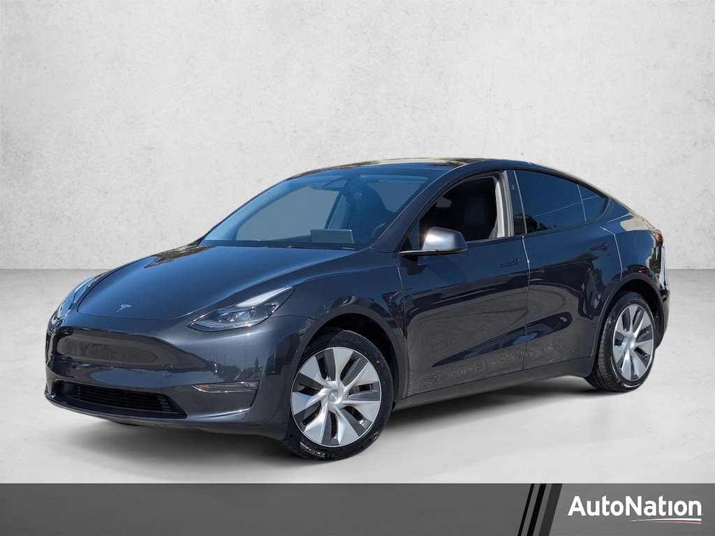 Used 2024 Tesla Model Y Long Range SUV
