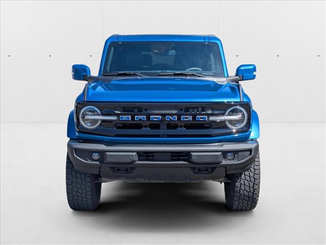 2022 Ford Bronco Outer Banks photo 2