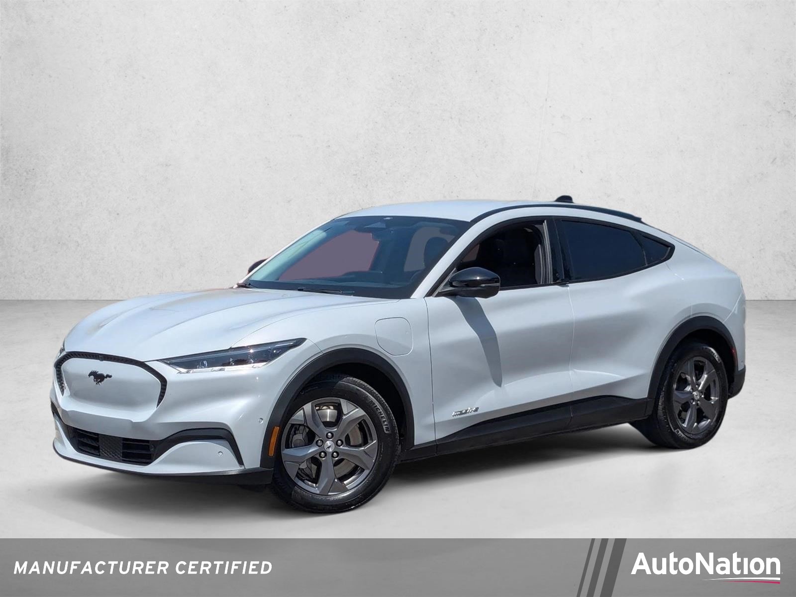 2023 Ford Mustang-Mach-e Select's photo