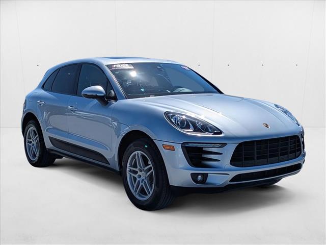 2017 Porsche Macan photo 3