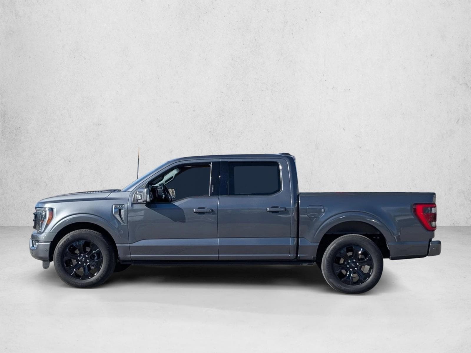 2022 Ford F-150 Platinum photo 3