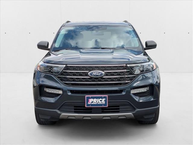 2023 Ford Explorer XLT photo 2
