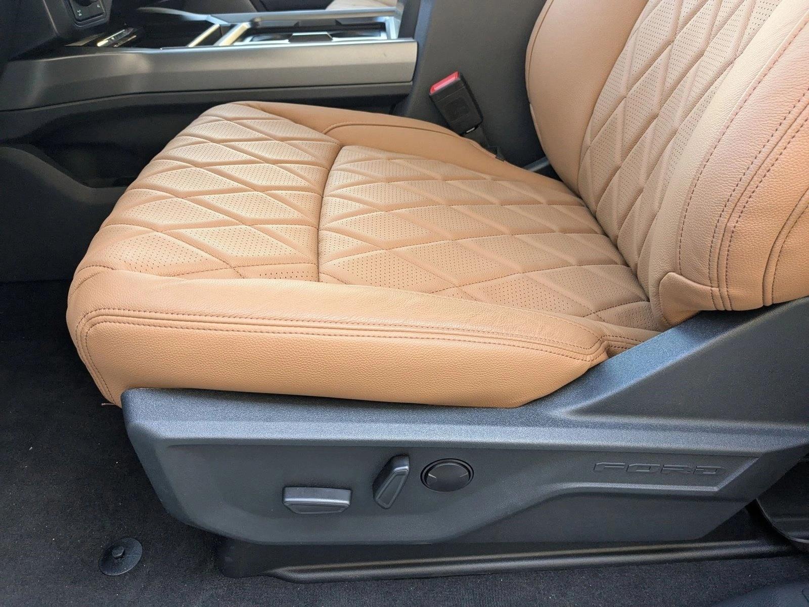 2026 Ford F-250 Super Duty Lariat - Photo 4