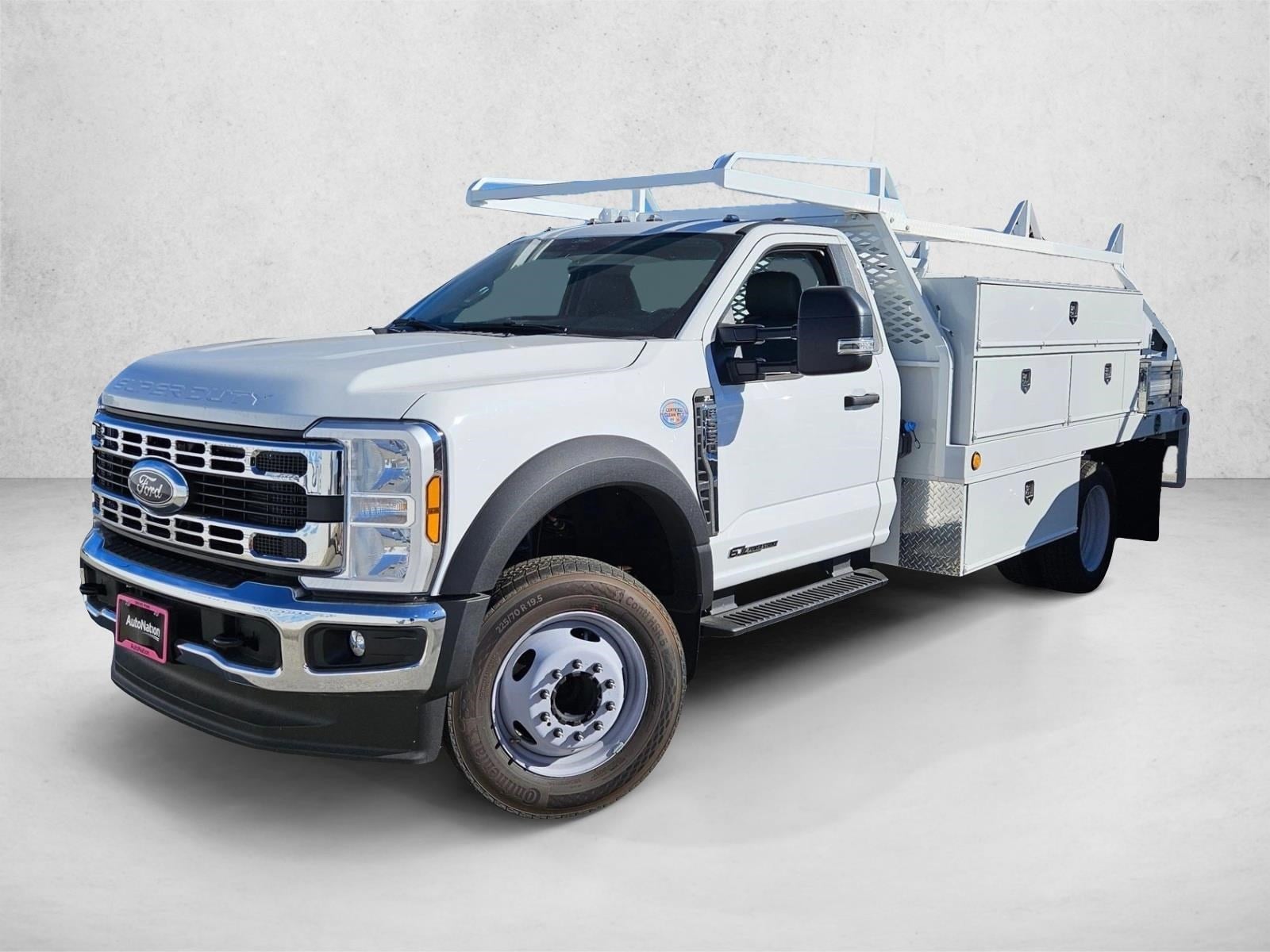 2025 Ford F-550 Super Duty Chassis Cab XL's photo