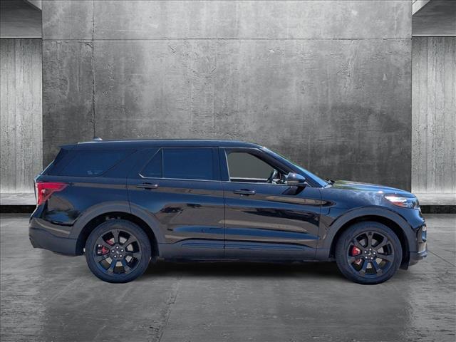 2022 Ford Explorer ST photo 4