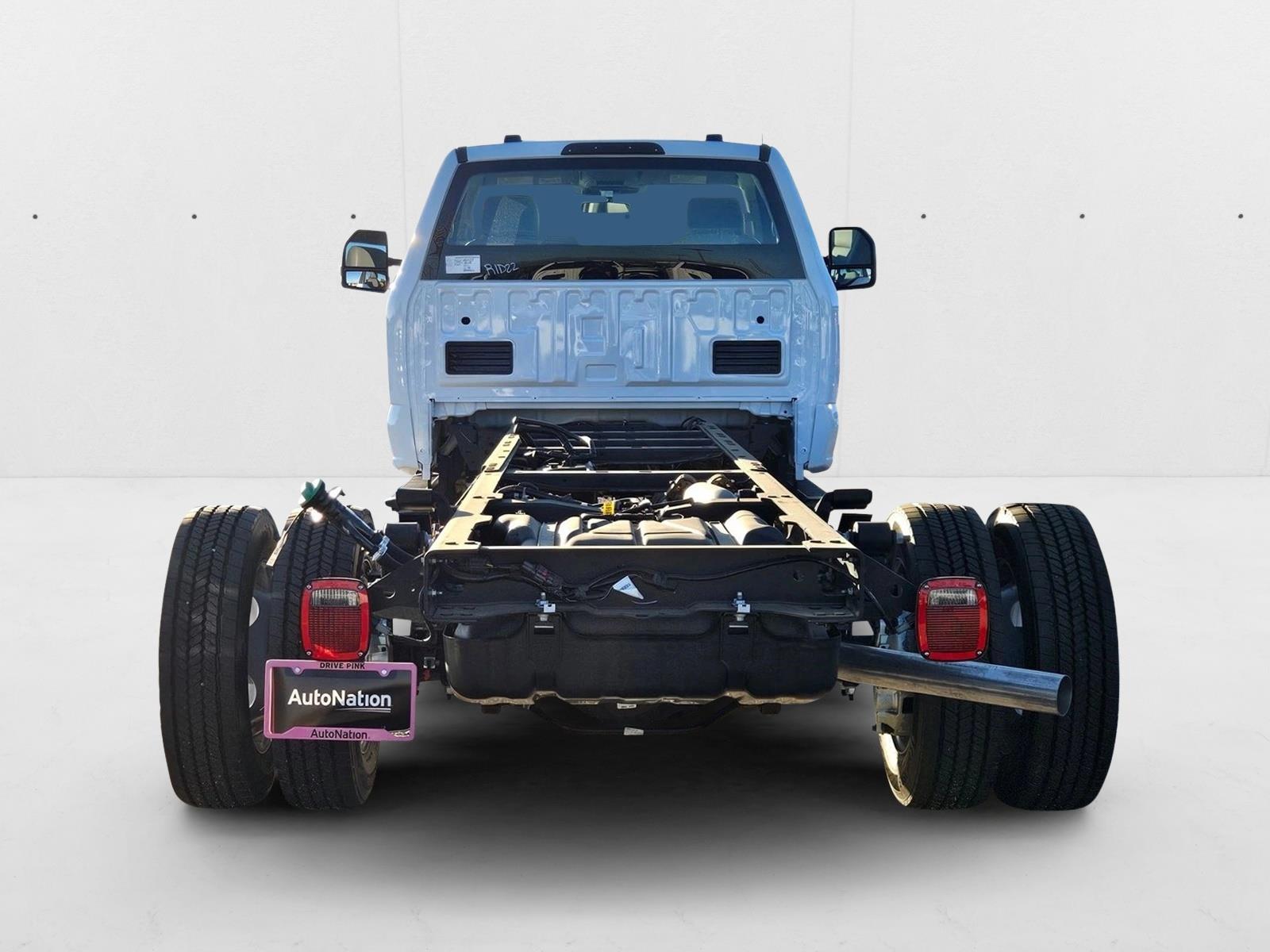 2025 Ford F-550 Super Duty Chassis Cab XL - Photo 6