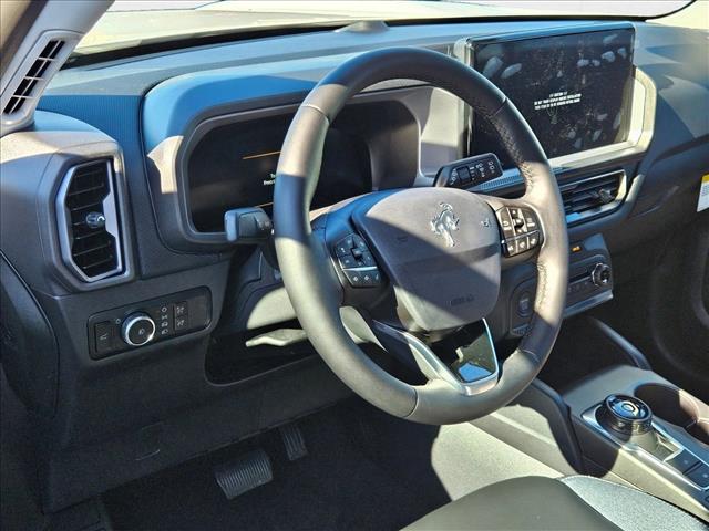 2025 Ford Bronco Sport Outer Banks photo 3
