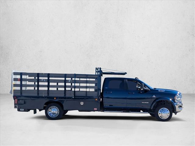 2022 Ram 5500 SLT photo 4