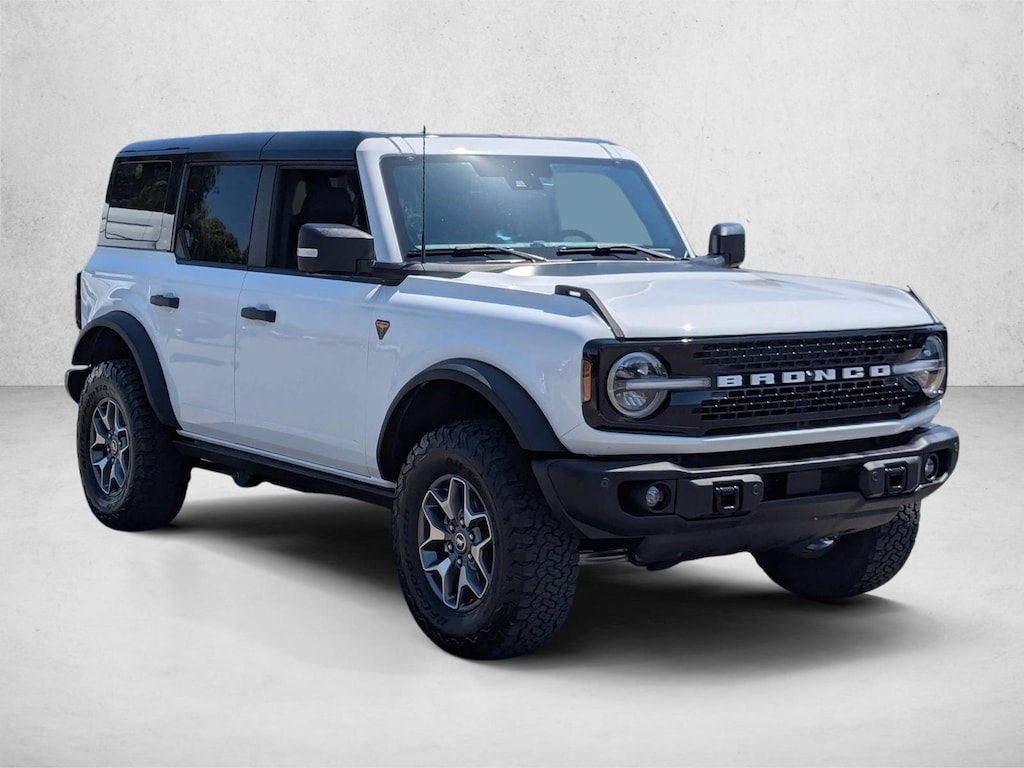 Certified 2025 Ford Bronco Badlands SUV