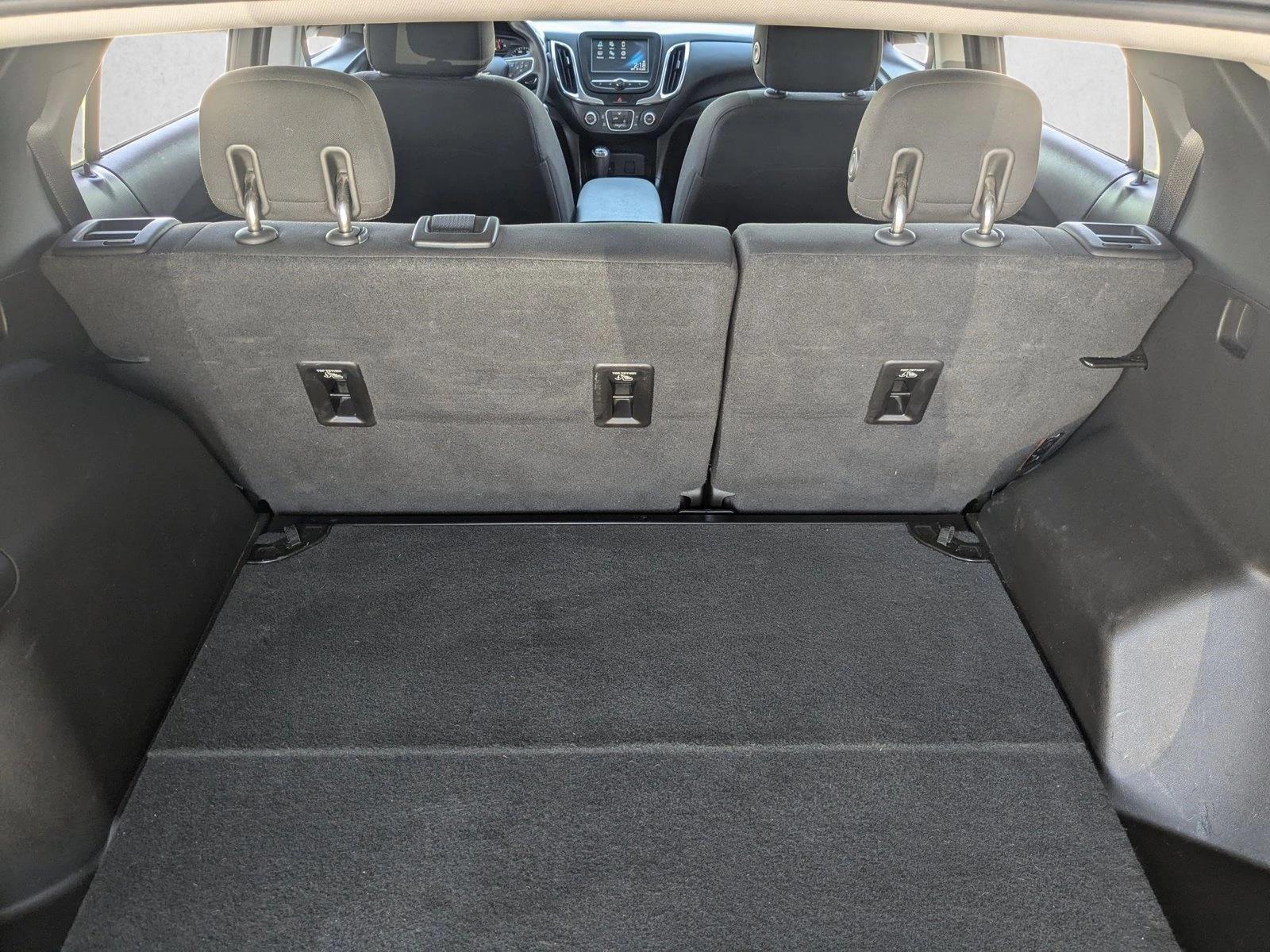 2018 Chevrolet Equinox LT photo 5