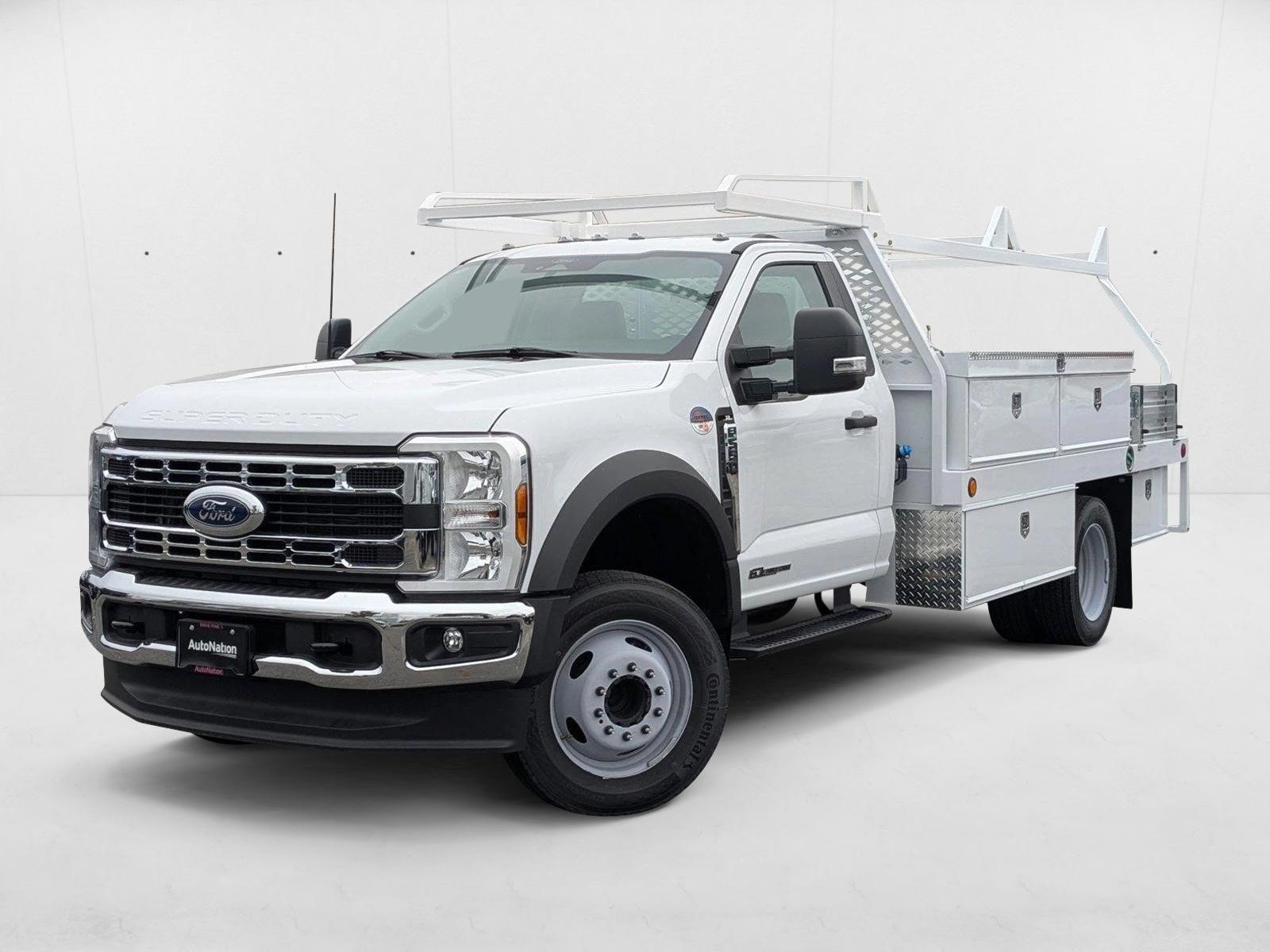 2024 Ford F-550 Super Duty Chassis Cab XL's photo