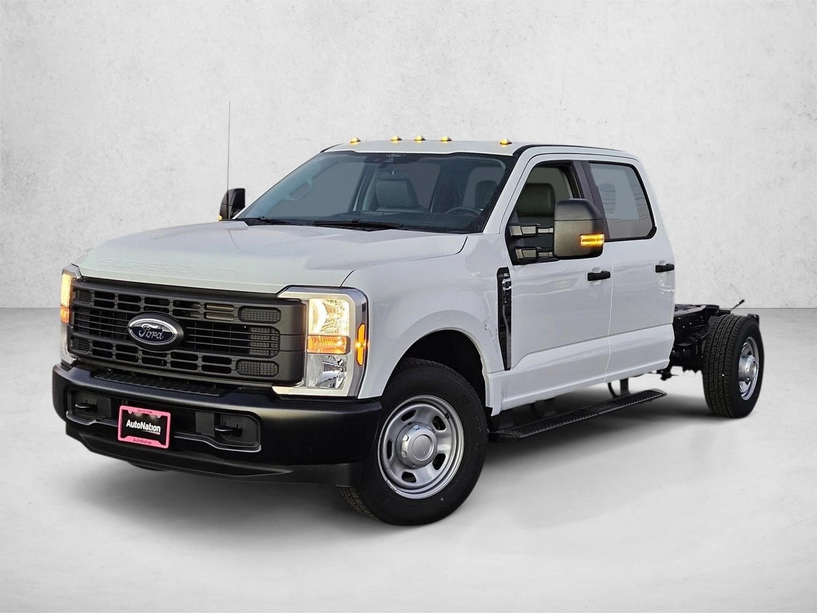 2026 Ford F-350 Super Duty Chassis Cab XL's photo