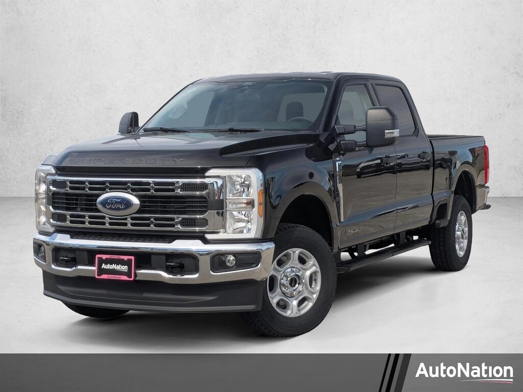 New 2026 Ford F-250 XLT Truck Crew Cab