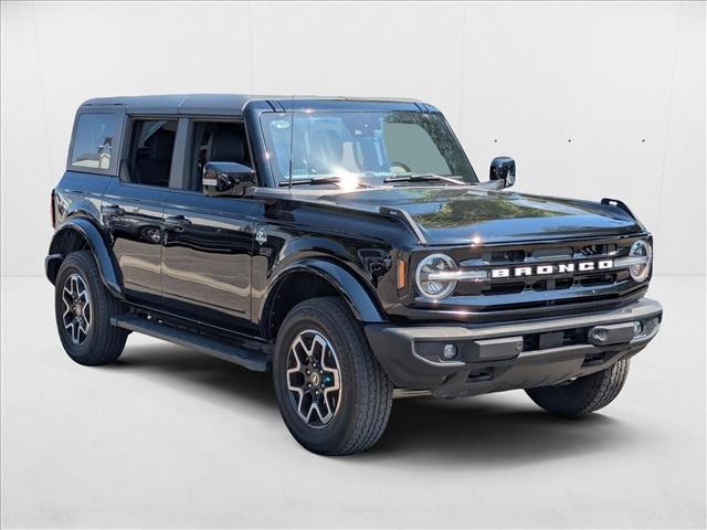 2023 Ford Bronco Outer Banks photo 3