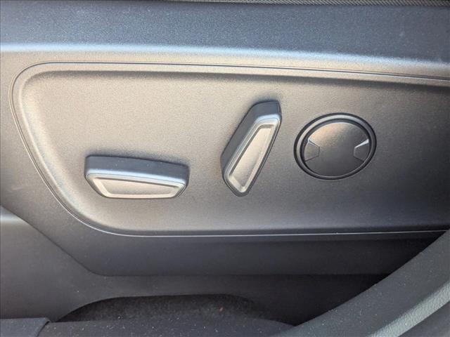 2025 Ford Escape photo 4