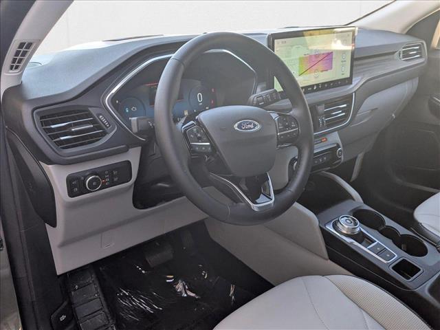 2025 Ford Escape photo 2
