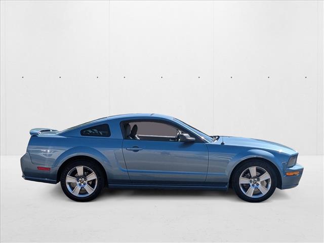 2007 Ford Mustang GT Deluxe photo 4