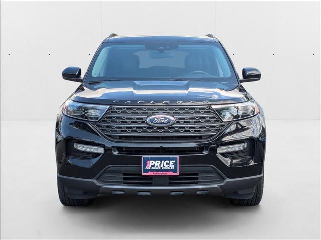 2023 Ford Explorer XLT photo 2