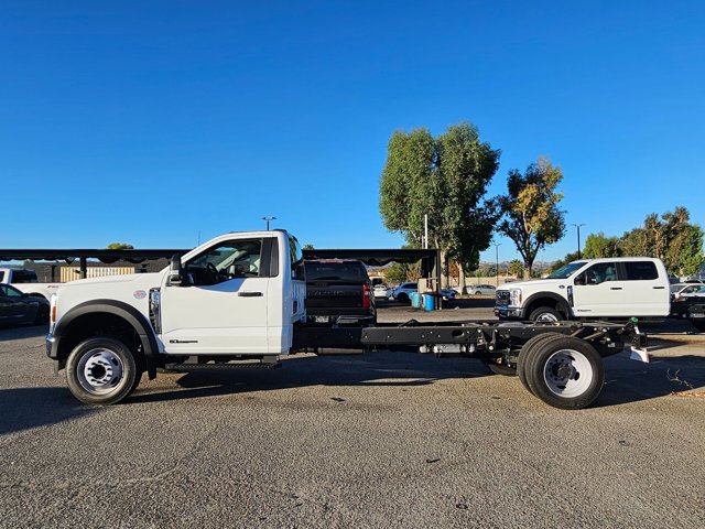 2025 Ford F-550 XL photo 4