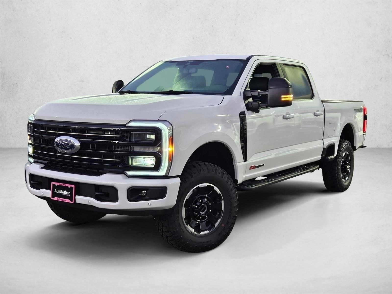 2026 Ford F-250 Super Duty Platinum's photo