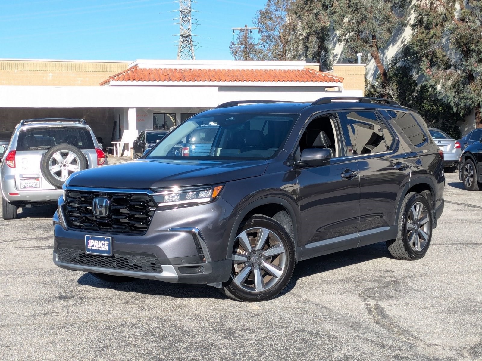 2023 Honda Pilot Elite's photo