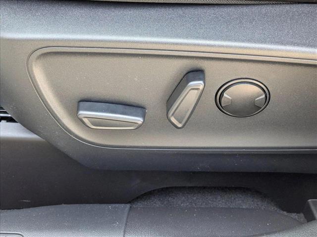 2025 Ford Escape photo 3