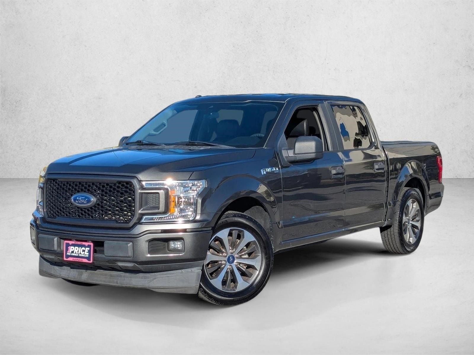 2019 Ford F-150 XL's photo